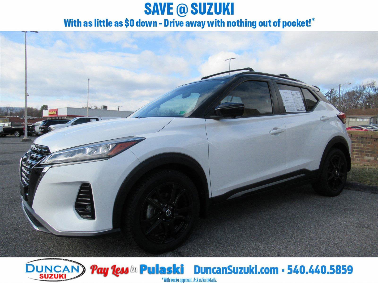 Used 2021 Nissan Kicks SR w/ SR Premium Package image 3