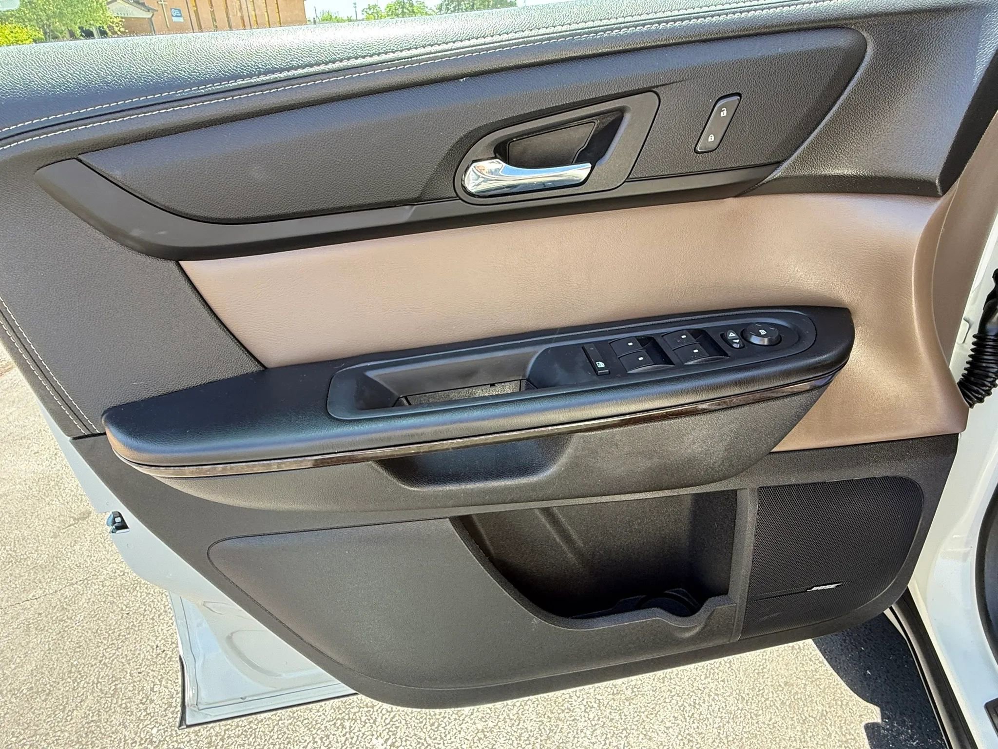 Used 2015 GMC Acadia SLT FWD image 12