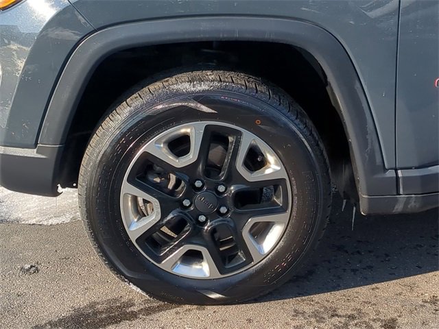 Used 2017 Jeep Compass Trailhawk w/ Navigation Group image 13