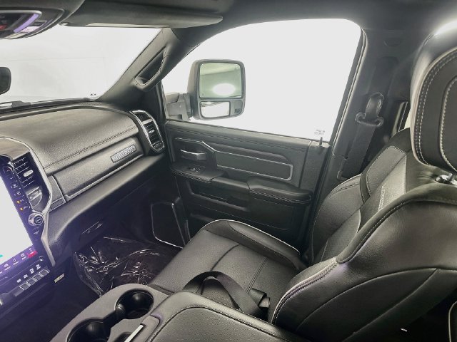 Used 2026 RAM 2500 Laramie AWD/4WD image 24