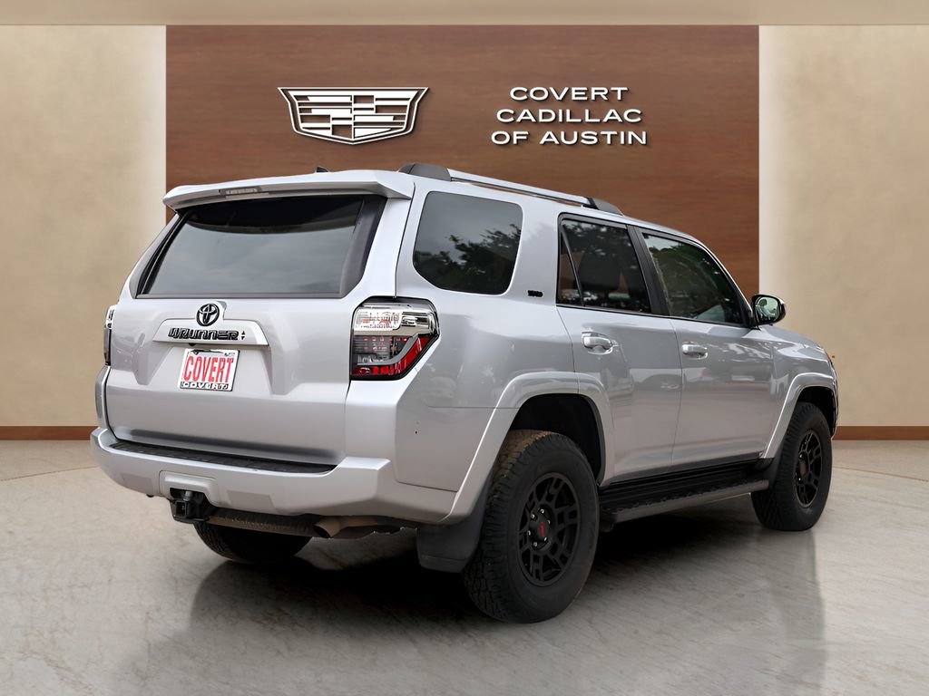 Used 2022 Toyota 4Runner SR5 AWD/4WD image 4