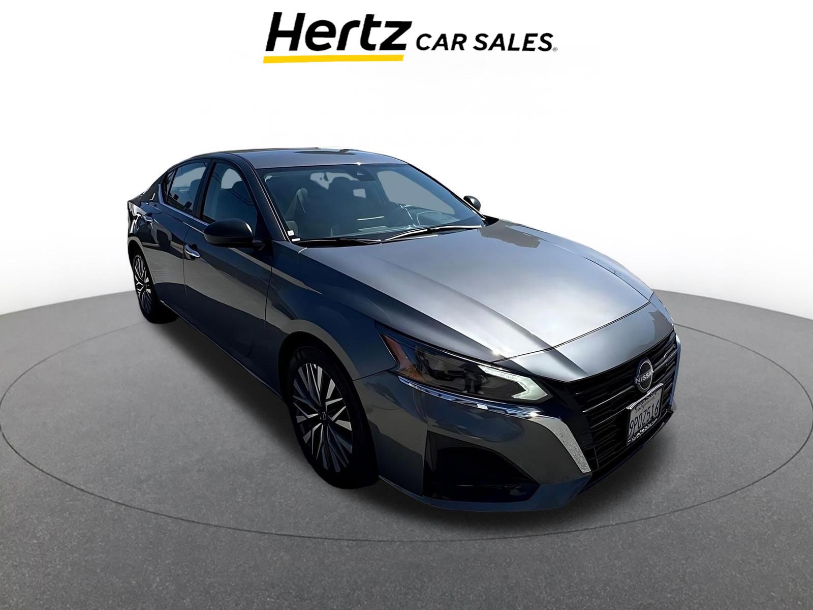 Used 2025 Nissan Altima 2.5 SV image 1