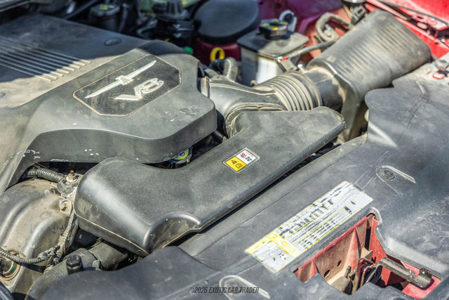 Used 2004 Ford Thunderbird Deluxe image 31