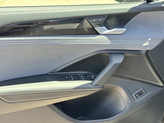 New 2026 Volkswagen Tiguan SE R-Line FWD image 18