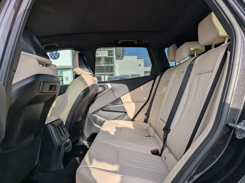 Used 2025 BMW X3 M50 AWD/4WD image 17
