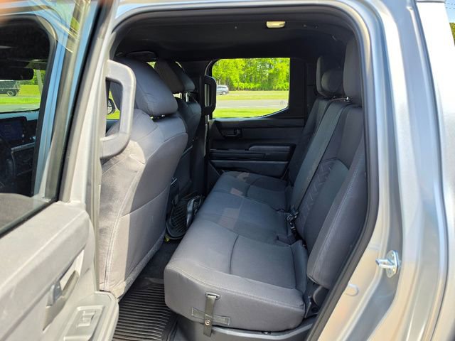 Used 2025 Toyota Tacoma SR5 AWD/4WD image 22