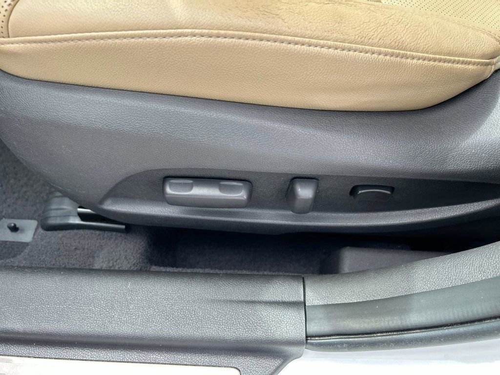 Used 2015 Hyundai Sonata Limited w/ Option Group 02 image 22