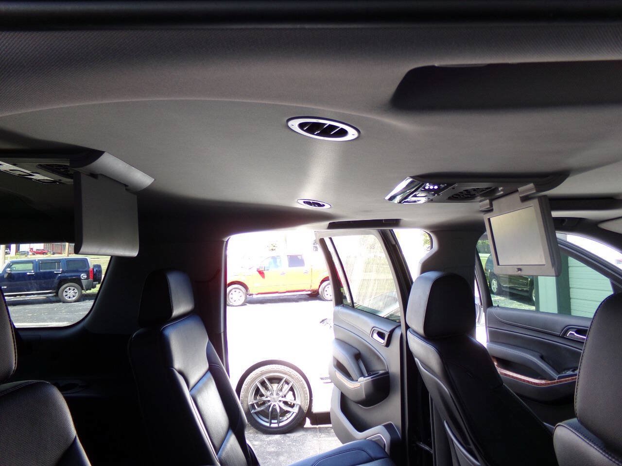 Used 2015 Chevrolet Suburban LTZ RWD image 22