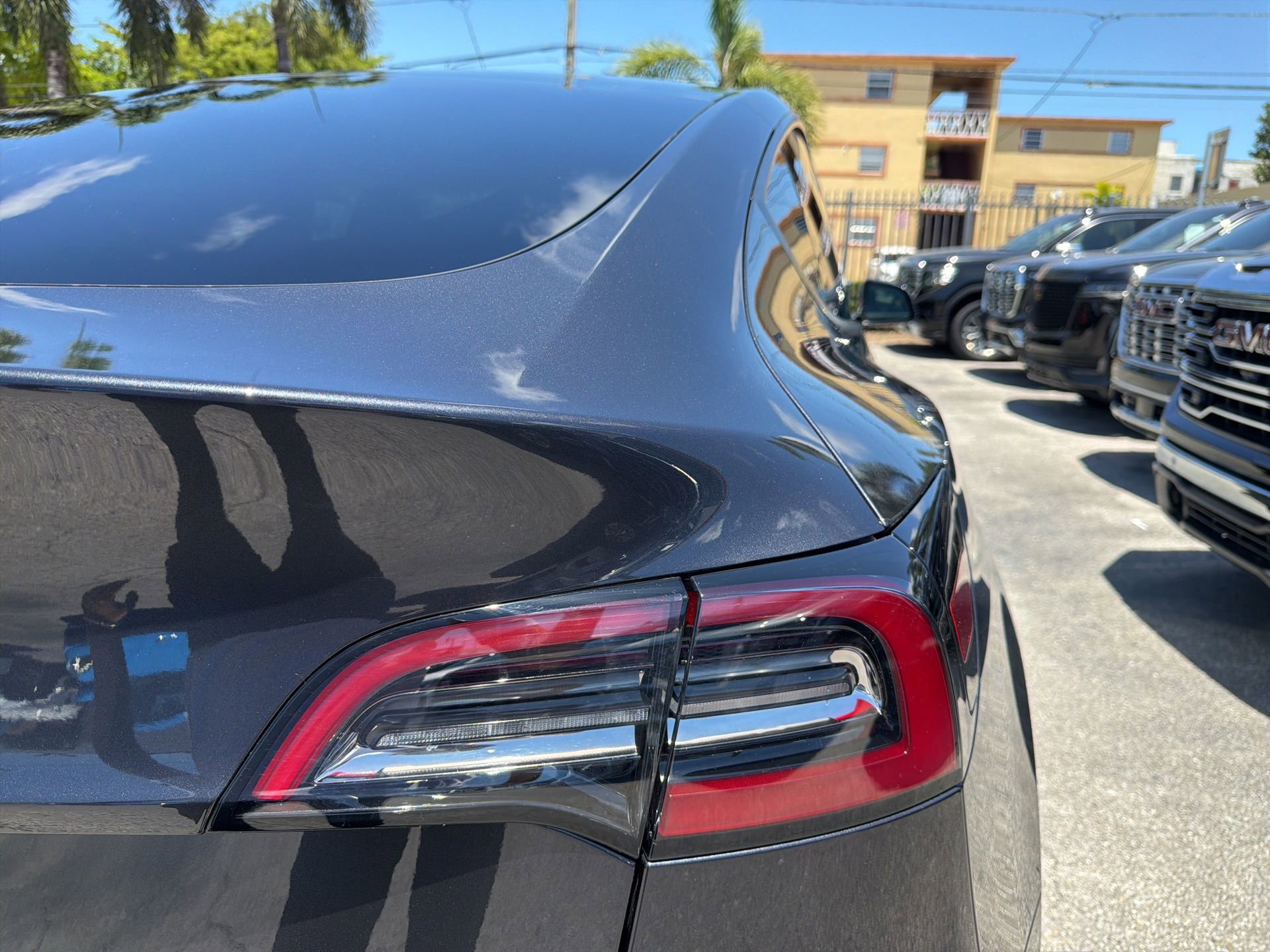 Used 2024 Tesla Model Y Long Range AWD/4WD image 9