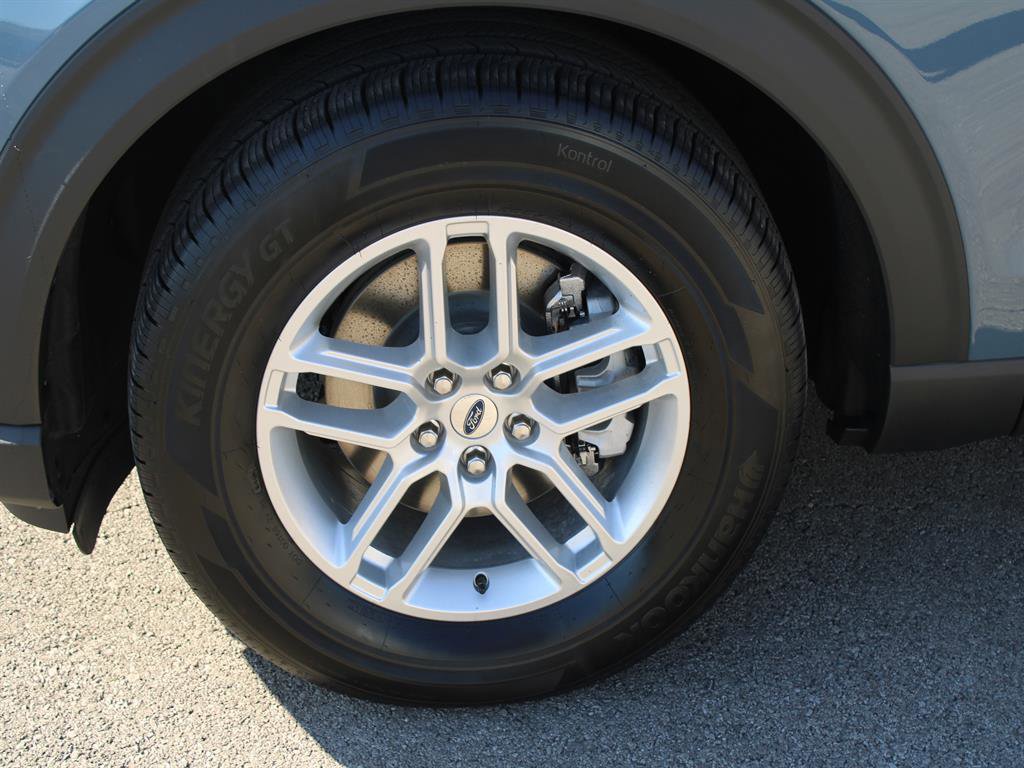 New 2026 Ford Explorer Active w/ Active Comfort Package image 13