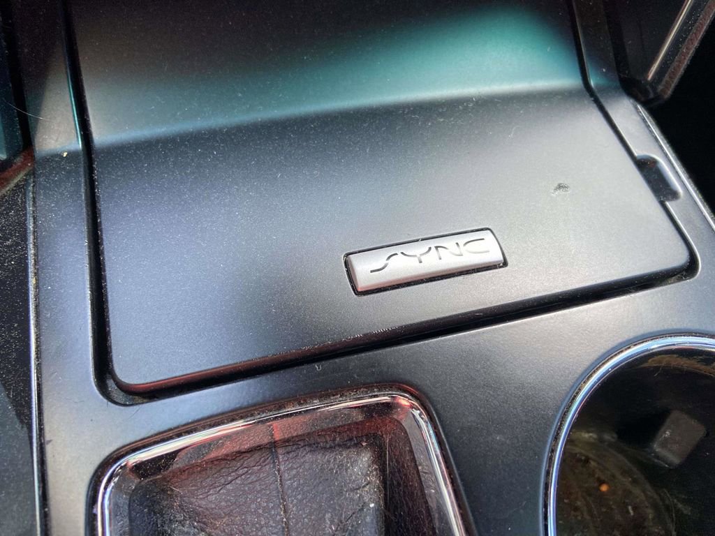 Used 2018 Ford Explorer XLT w/ Equipment Group 201A image 23