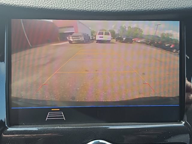 Used 2020 Chevrolet Trax LT w/ LT Convenience Package FWD image 16