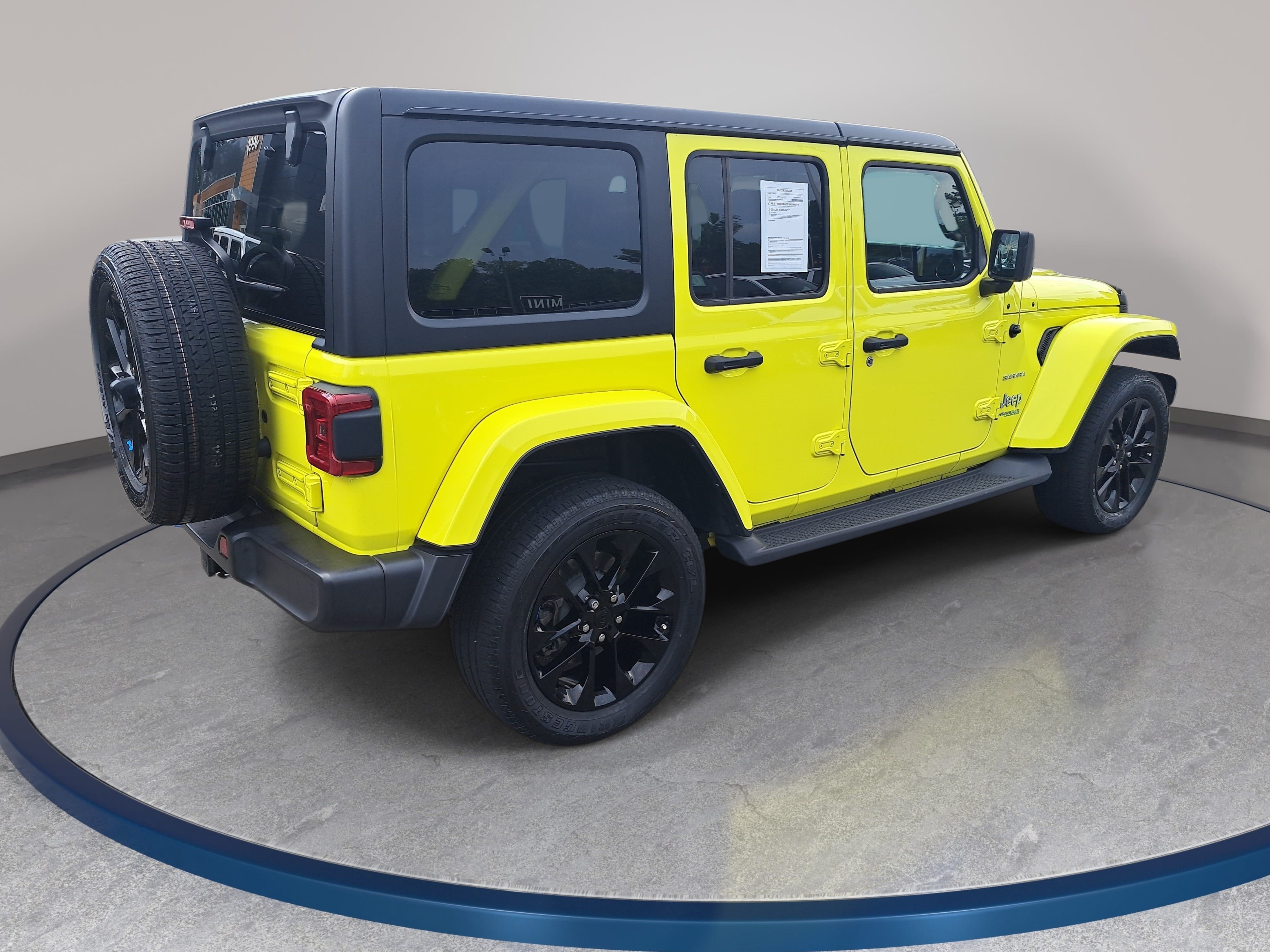 Used 2022 Jeep Wrangler Unlimited Sahara w/ Cold Weather Group AWD/4WD image 5
