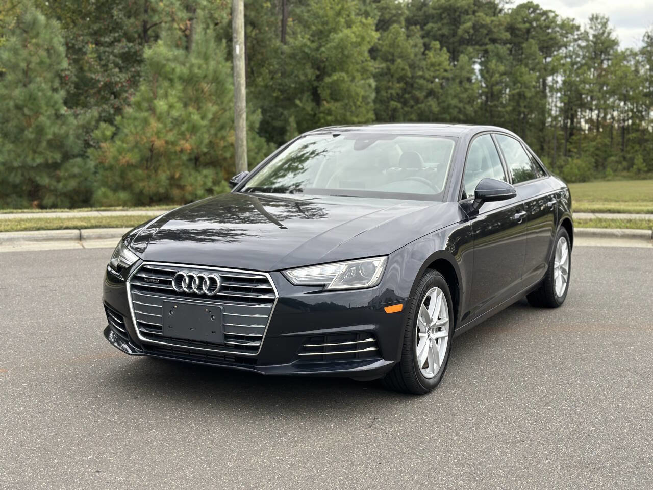 Used 2017 Audi A4 2.0T Premium w/ Convenience Package image 4