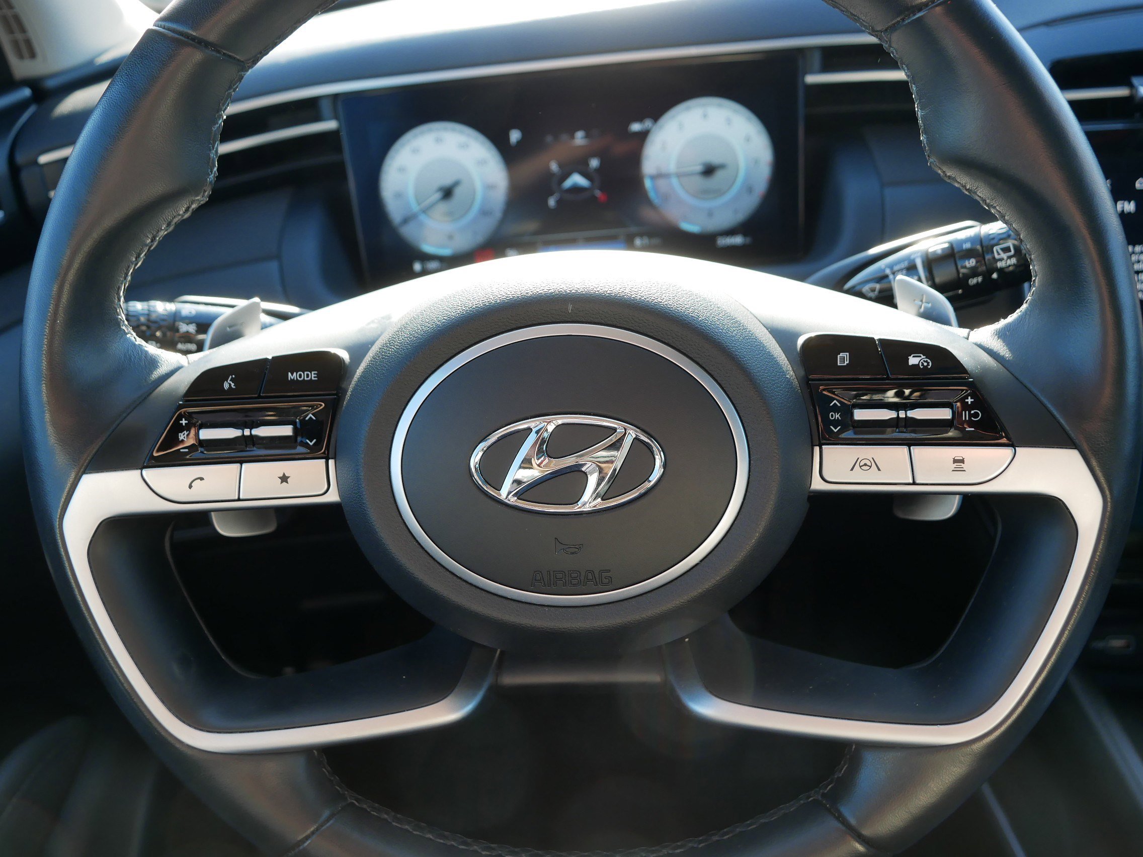 Used 2023 Hyundai Tucson Limited image 25