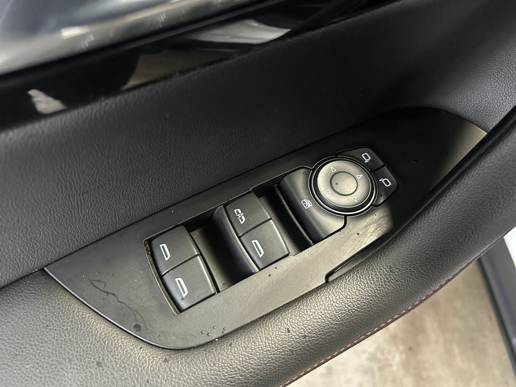 Used 2023 Chevrolet Blazer RS FWD image 23
