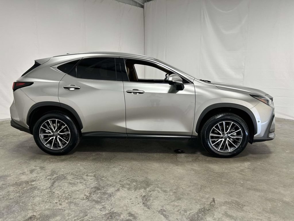 Used 2024 Lexus NX 350h AWD w/ Vision Package image 2