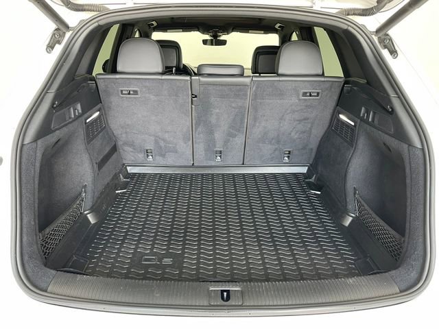Used 2020 Audi Q5 2.0T Premium w/ Titanium Sport Package image 8