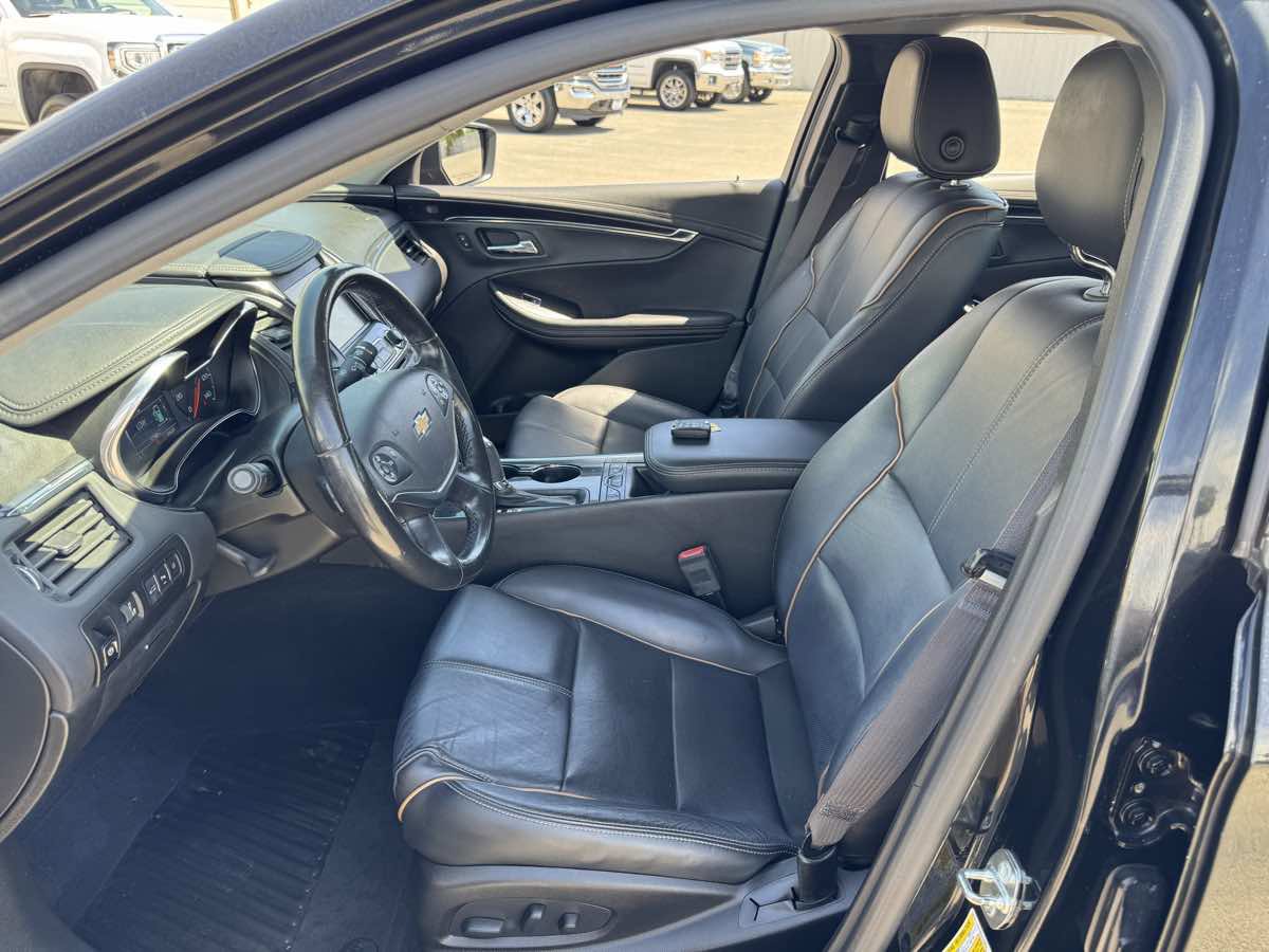 Used 2017 Chevrolet Impala Premier FWD image 20