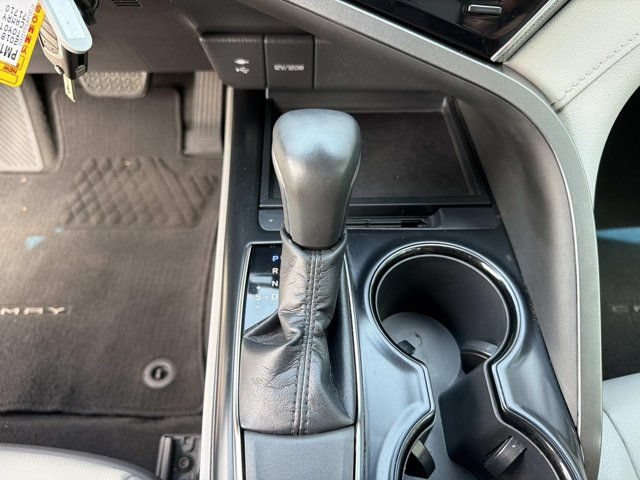 Used 2018 Toyota Camry SE FWD image 29