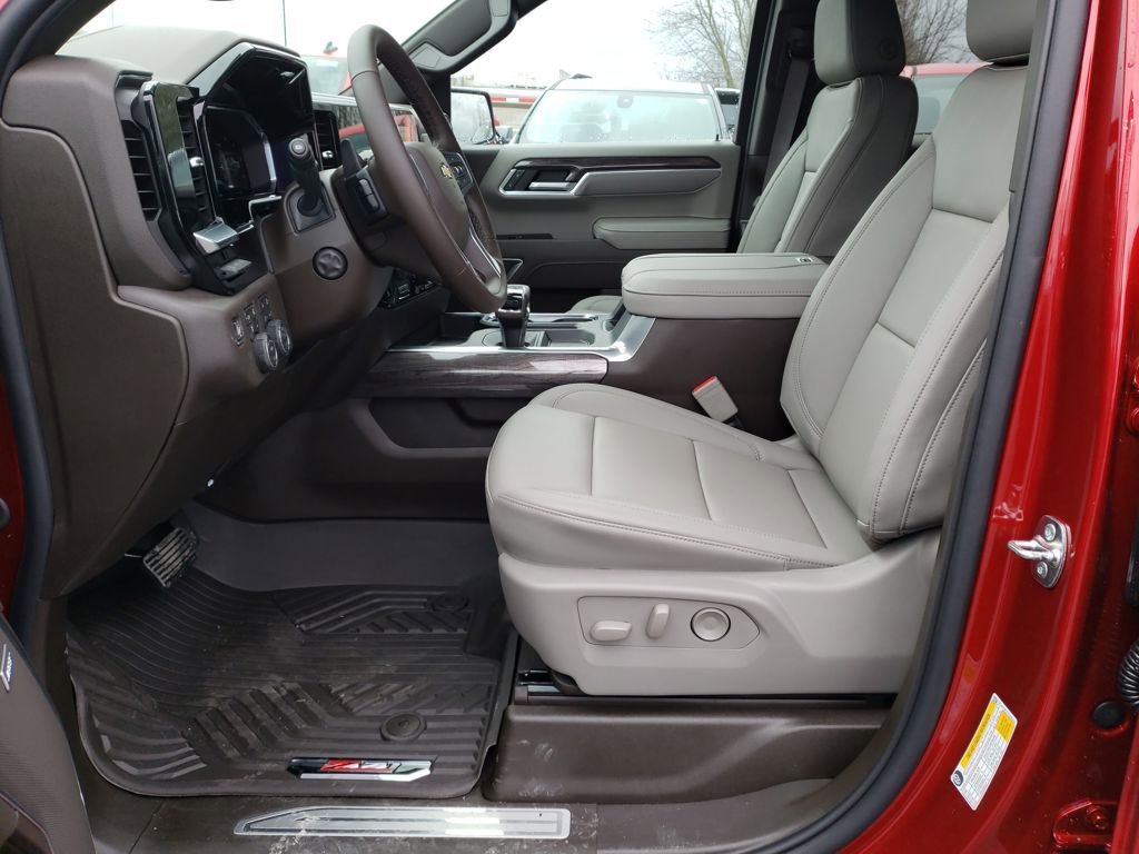 New 2026 Chevrolet Silverado 1500 LTZ AWD/4WD image 9