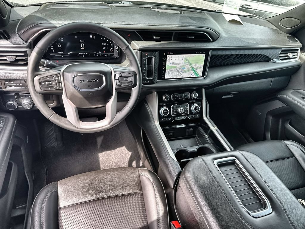 Used 2023 GMC Yukon XL Denali RWD image 20