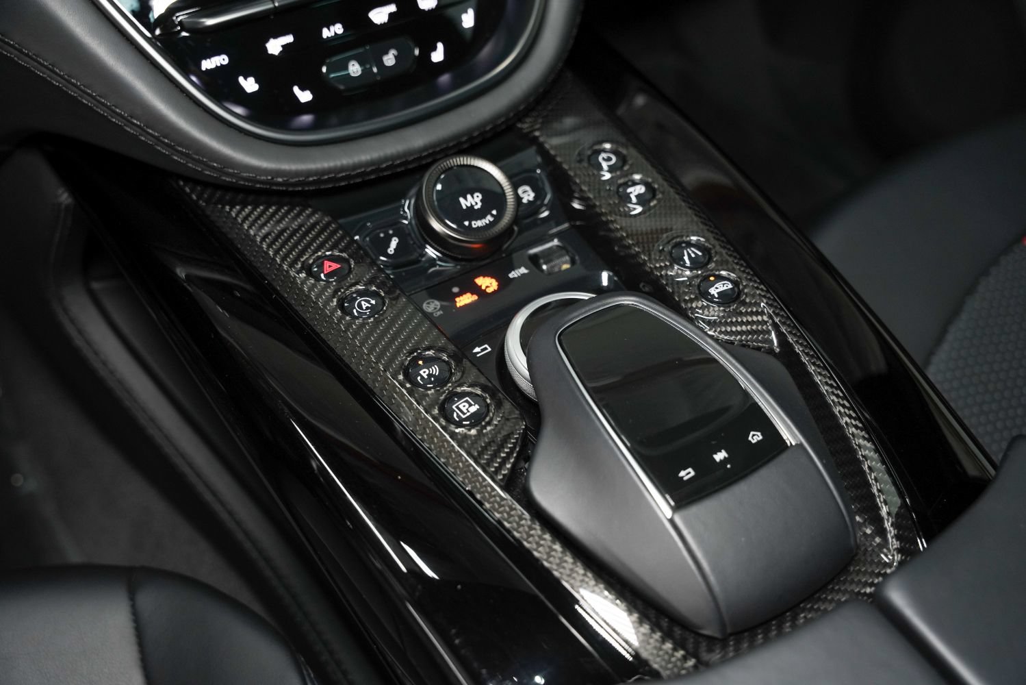 Used 2023 Aston Martin DBX 707 AWD/4WD image 46