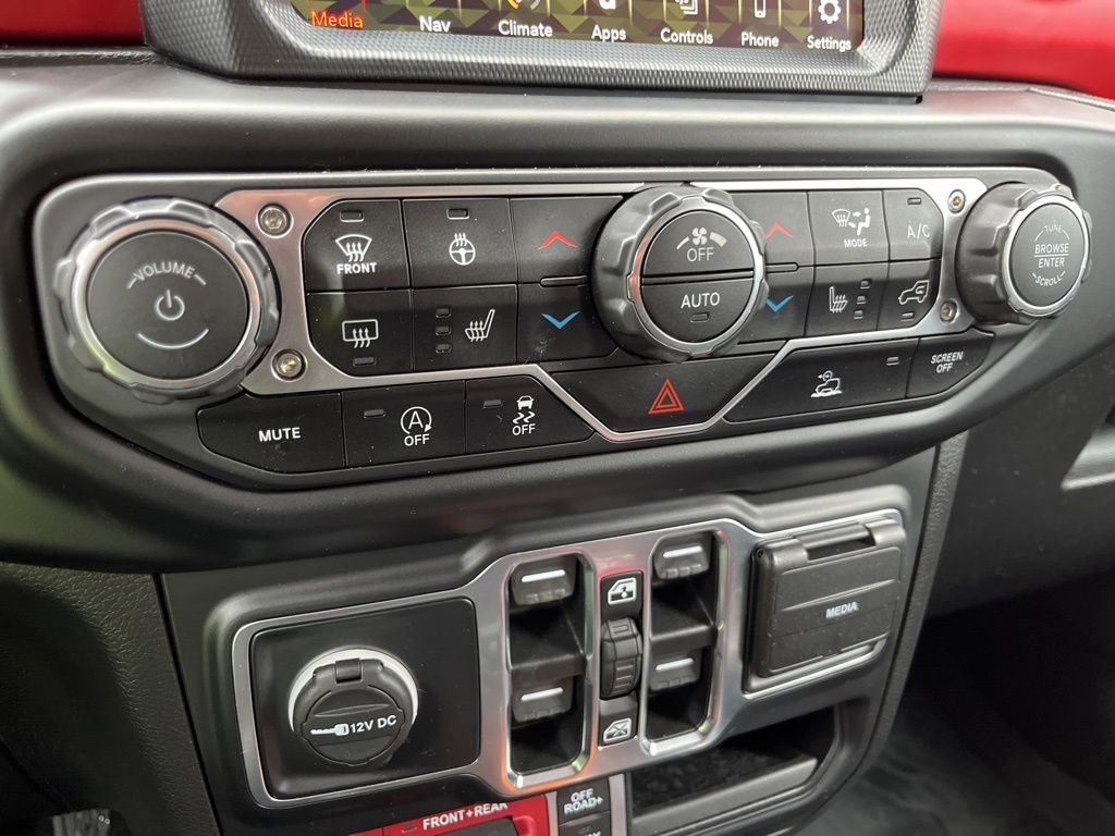 Used 2022 Jeep Wrangler Unlimited Rubicon w/ Cold Weather Group image 33