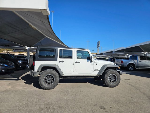 Used 2018 Jeep Wrangler Unlimited Sport w/ Connectivity Group image 4