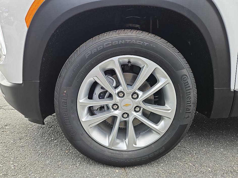 New 2026 Chevrolet TrailBlazer LS FWD image 8