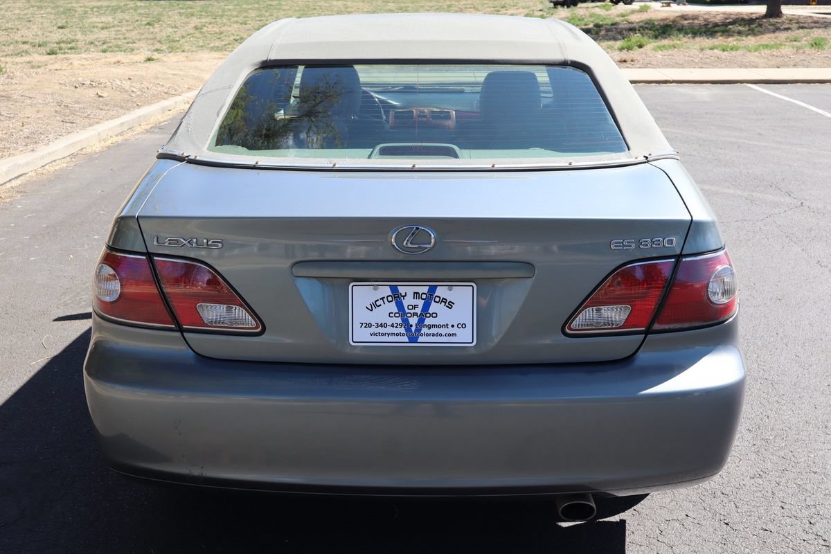 Used 2004 Lexus ES 330 w/ Premium Pkg FWD image 6