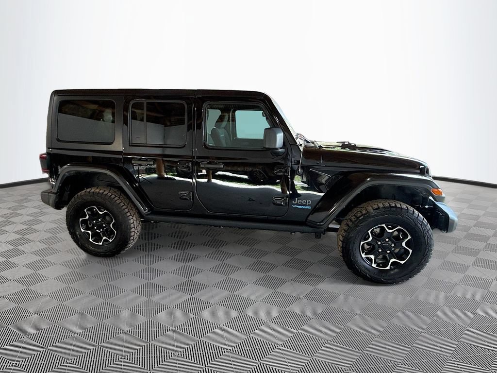Used 2022 Jeep Wrangler Unlimited Rubicon 4xe AWD/4WD image 5
