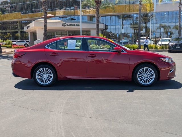 Used 2016 Lexus ES 350 w/ Premium Package w/Wood Trim FWD image 4