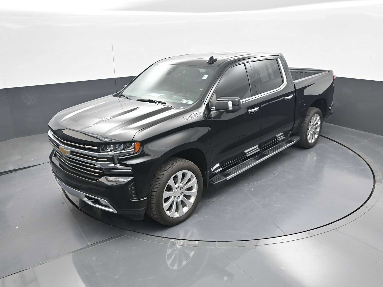 Used 2021 Chevrolet Silverado 1500 High Country w/ Technology Package AWD/4WD image 27