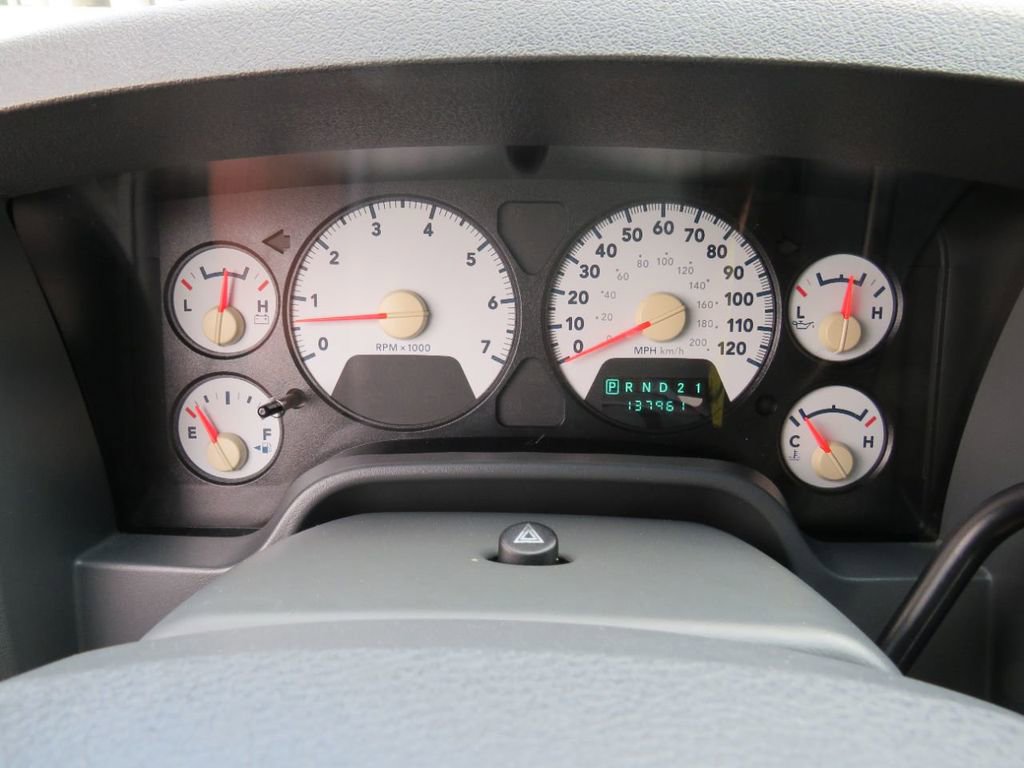 Used 2007 Dodge Ram 1500 Truck SLT image 12