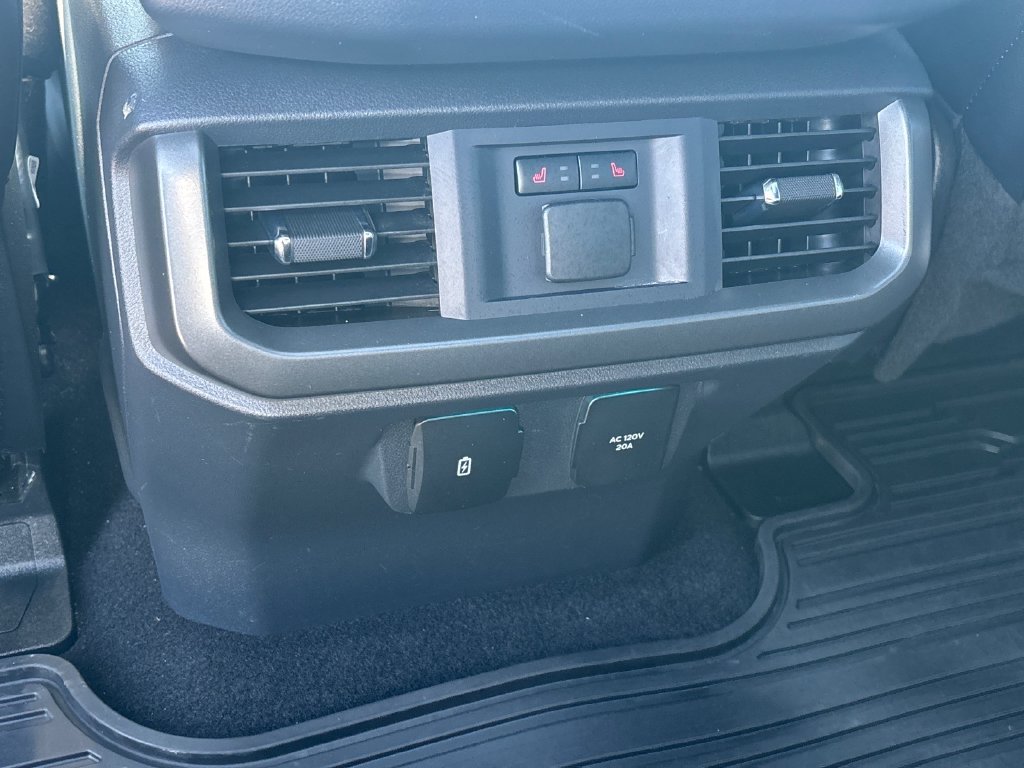 Used 2024 Ford F150 Lariat w/ Equipment Group 502A High AWD/4WD image 23