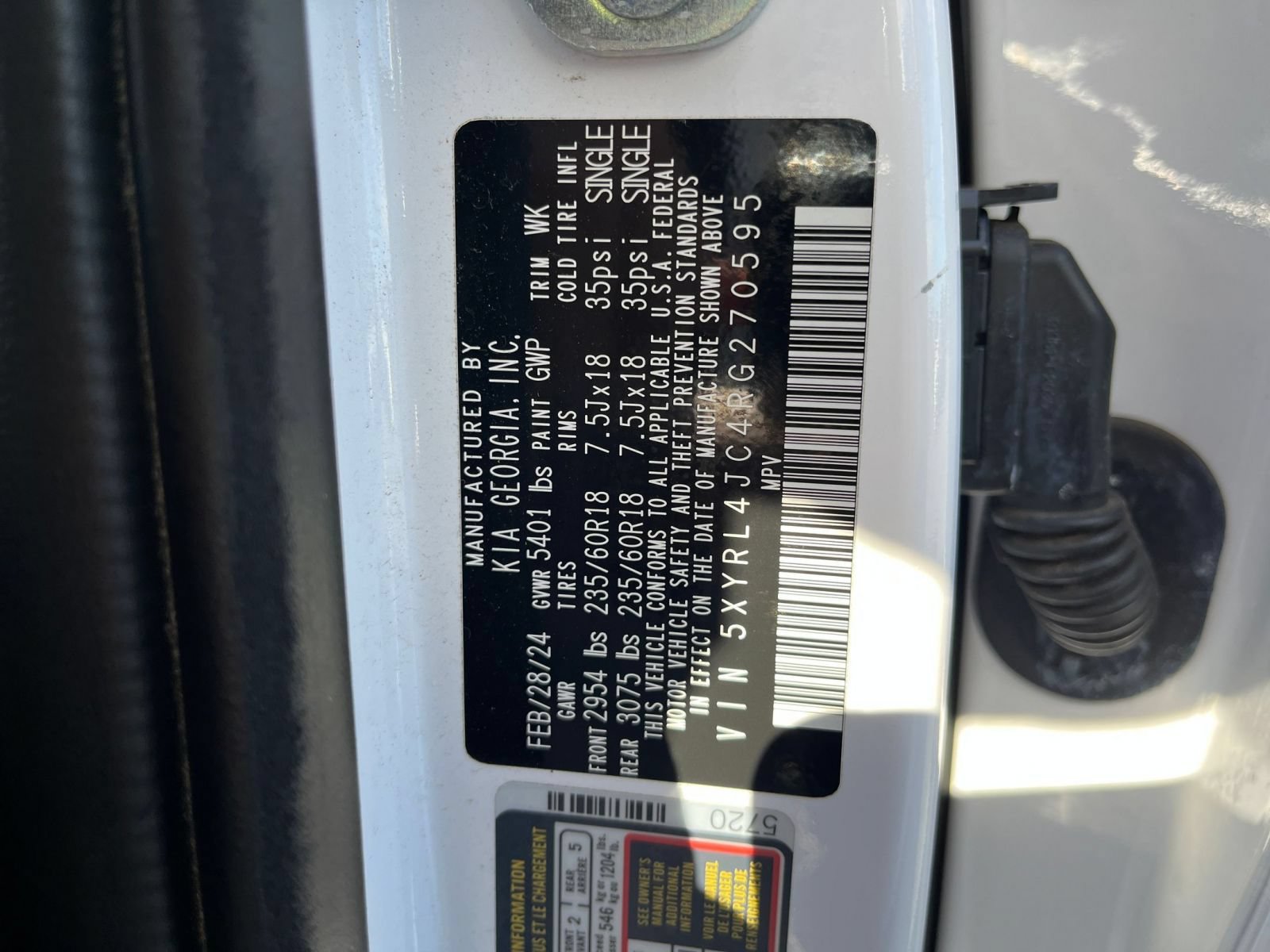 Used 2024 Kia Sorento S FWD image 29