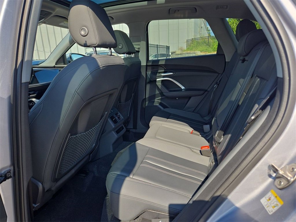 New 2025 Audi Q5 Premium image 23