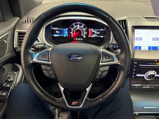 Used 2019 Ford Edge ST w/ Cold Weather Package AWD/4WD image 35