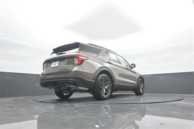 New 2026 Ford Explorer ST w/ Sun And Sound Package image 37