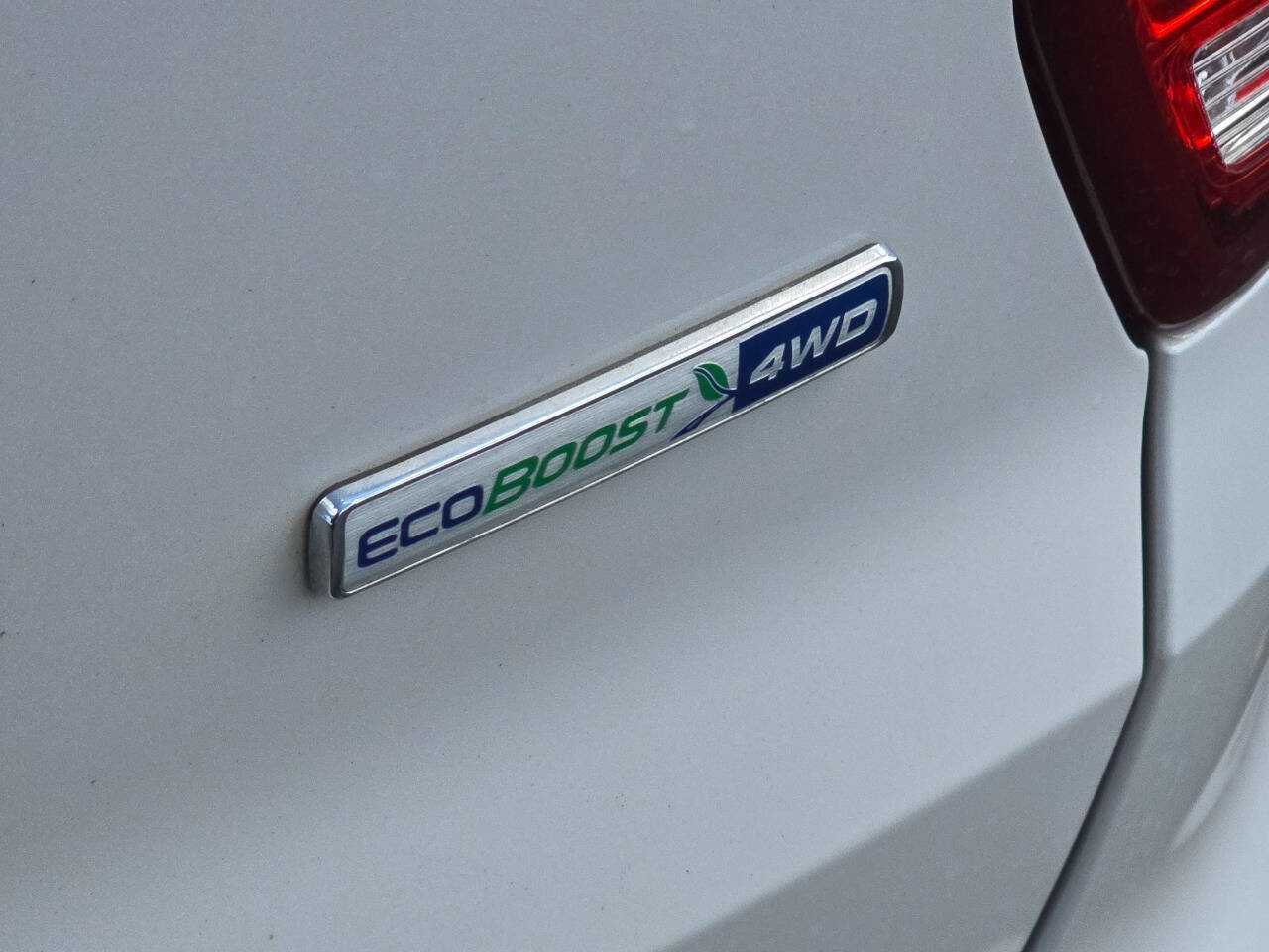 Used 2016 Ford Explorer XLT w/ Equipment Group 202A image 10