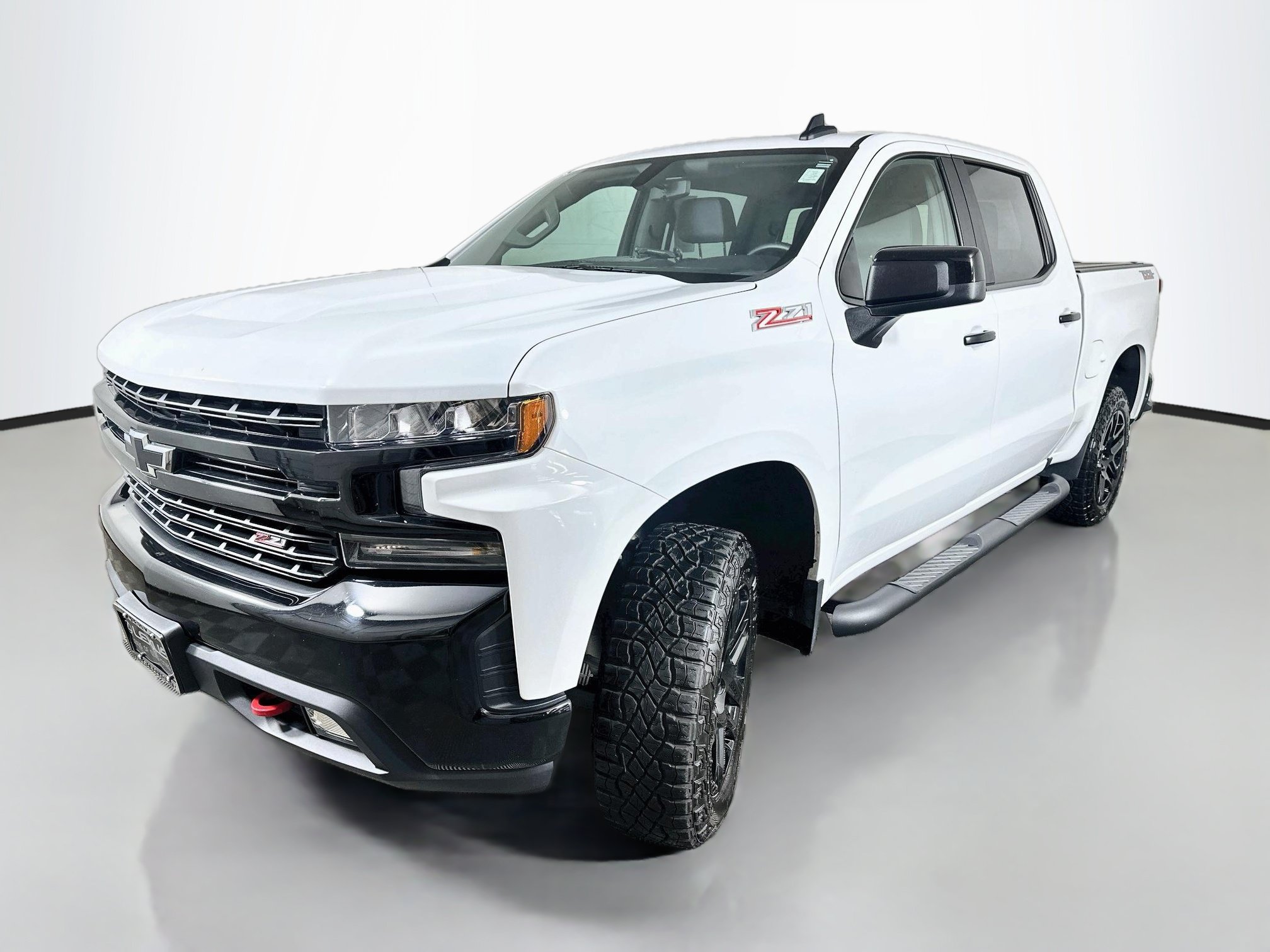 Used 2022 Chevrolet Silverado 1500 LT Trail Boss w/ Convenience Package II AWD/4WD image 3