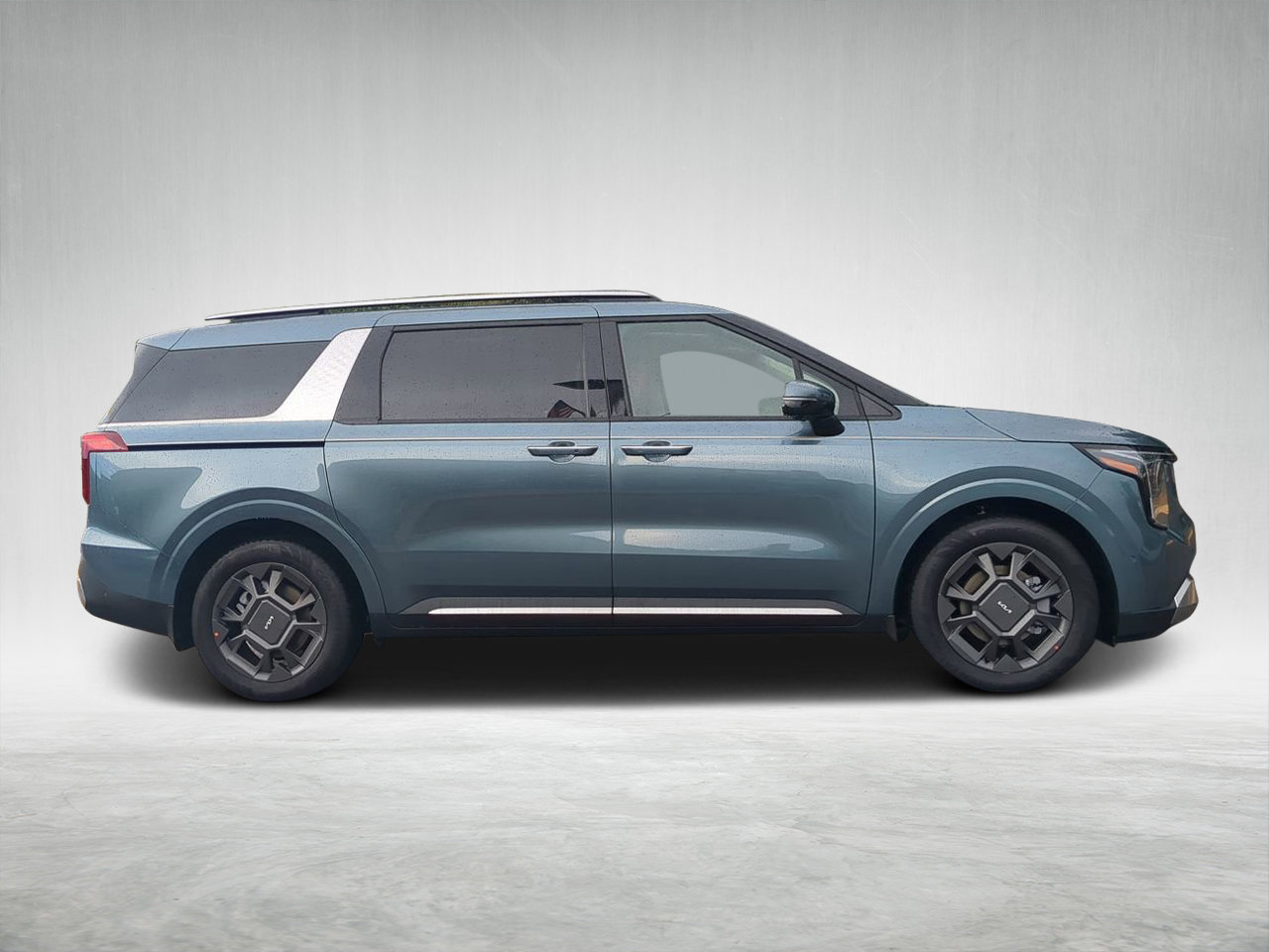 New 2026 Kia Carnival SX image 2