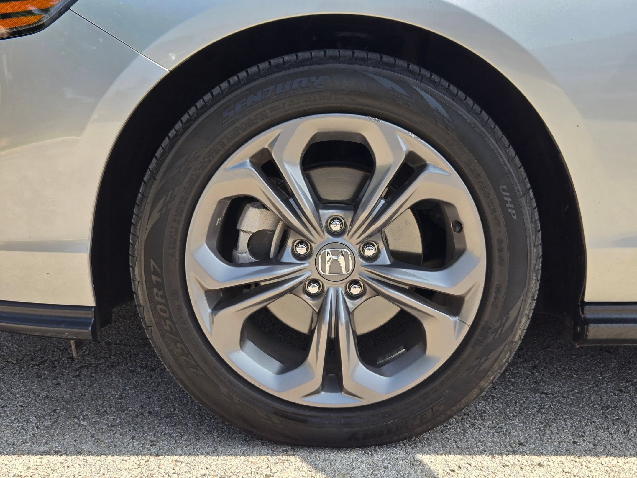 Used 2024 Honda Accord EX image 31