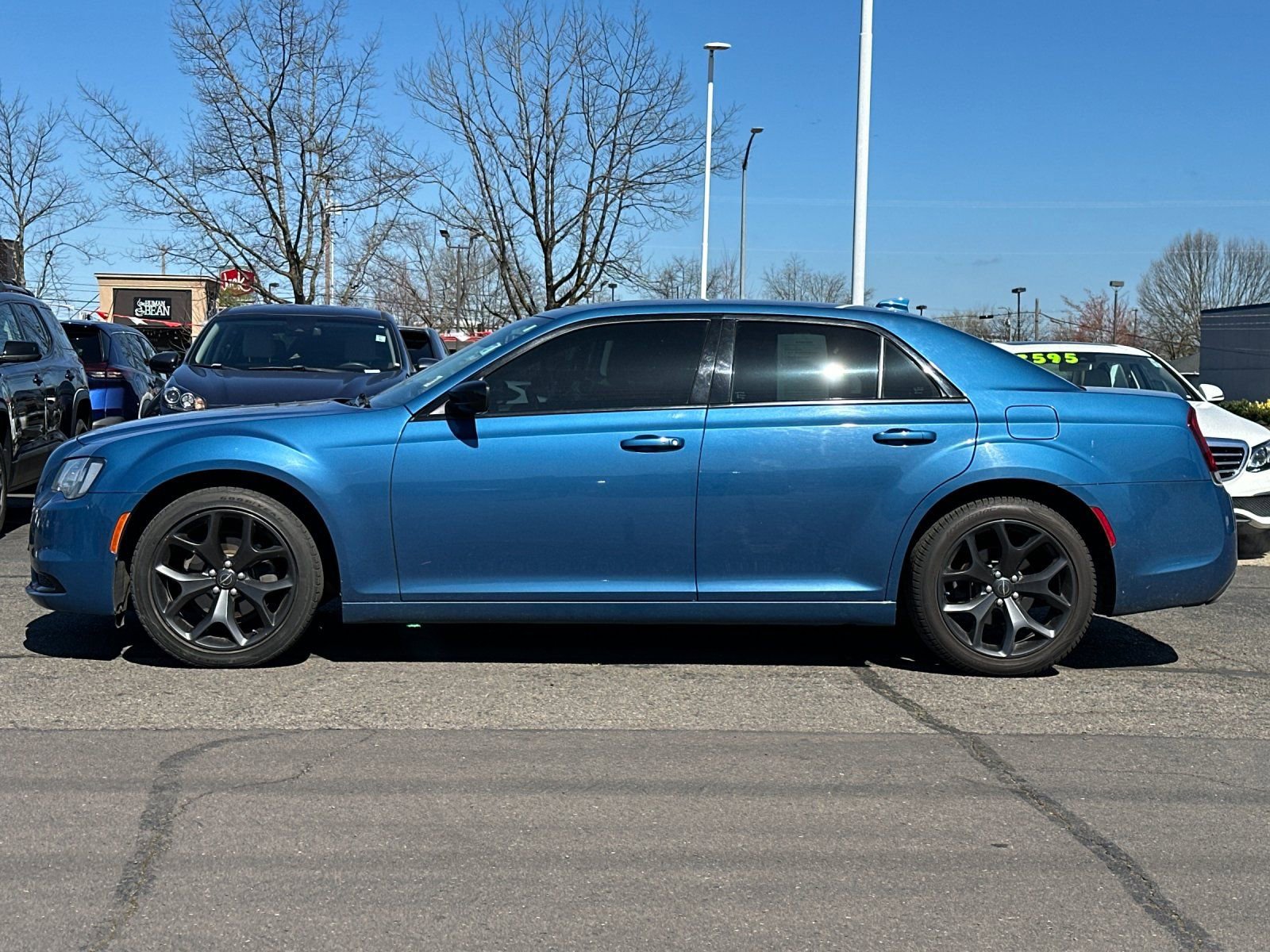 Used 2021 Chrysler 300 Touring w/ Sport Appearance Package image 7