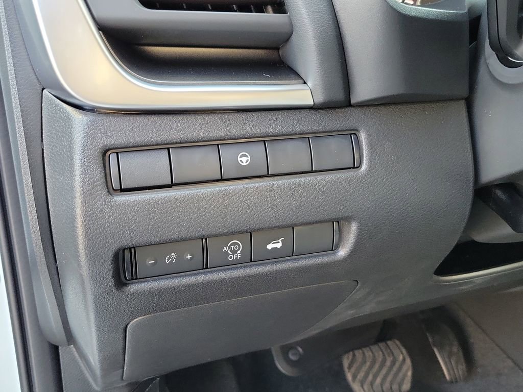 New 2026 Nissan Rogue SV AWD/4WD image 19