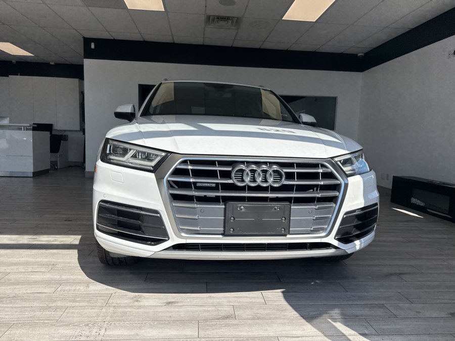Used 2018 Audi Q5 2.0T Premium Plus w/ Premium Plus Package AWD/4WD image 2