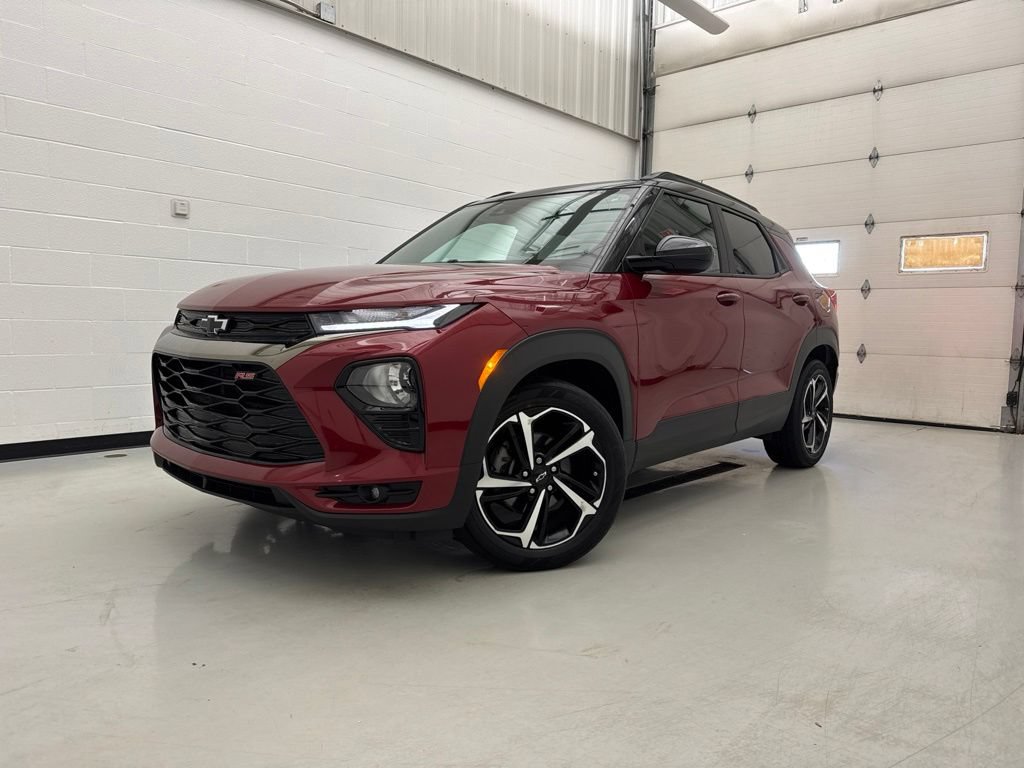 Used 2021 Chevrolet TrailBlazer RS w/ Sun and Liftgate Package FWD image 3
