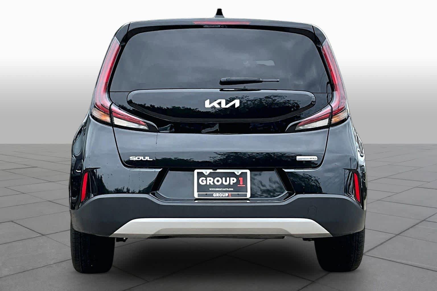Used 2023 Kia Soul EX FWD image 5