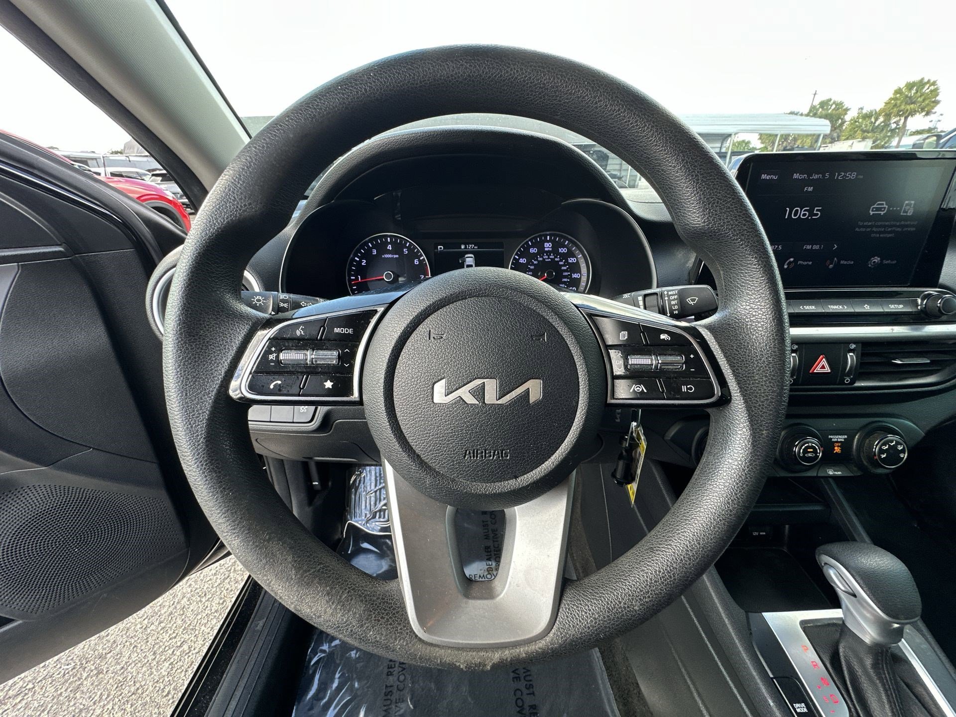 Used 2022 Kia Forte LXS image 11